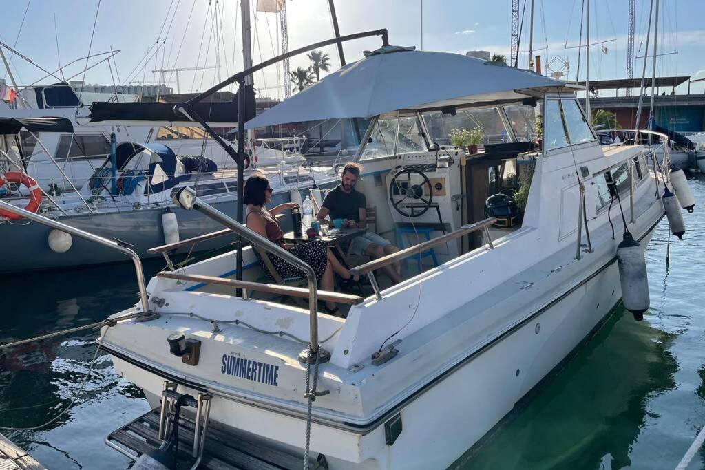 Beautiful 70S Vintage Yacht Boat In Barcelona Sant Adria de Besos Exterior foto